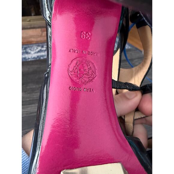 VERSACE Runway Sandals Black Patent Gold Platform Heel T-Strap Sz. 39 - Picture 6 of 9